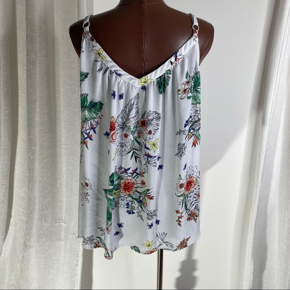 Torrid white floral button down cami - Picture 6 of 7